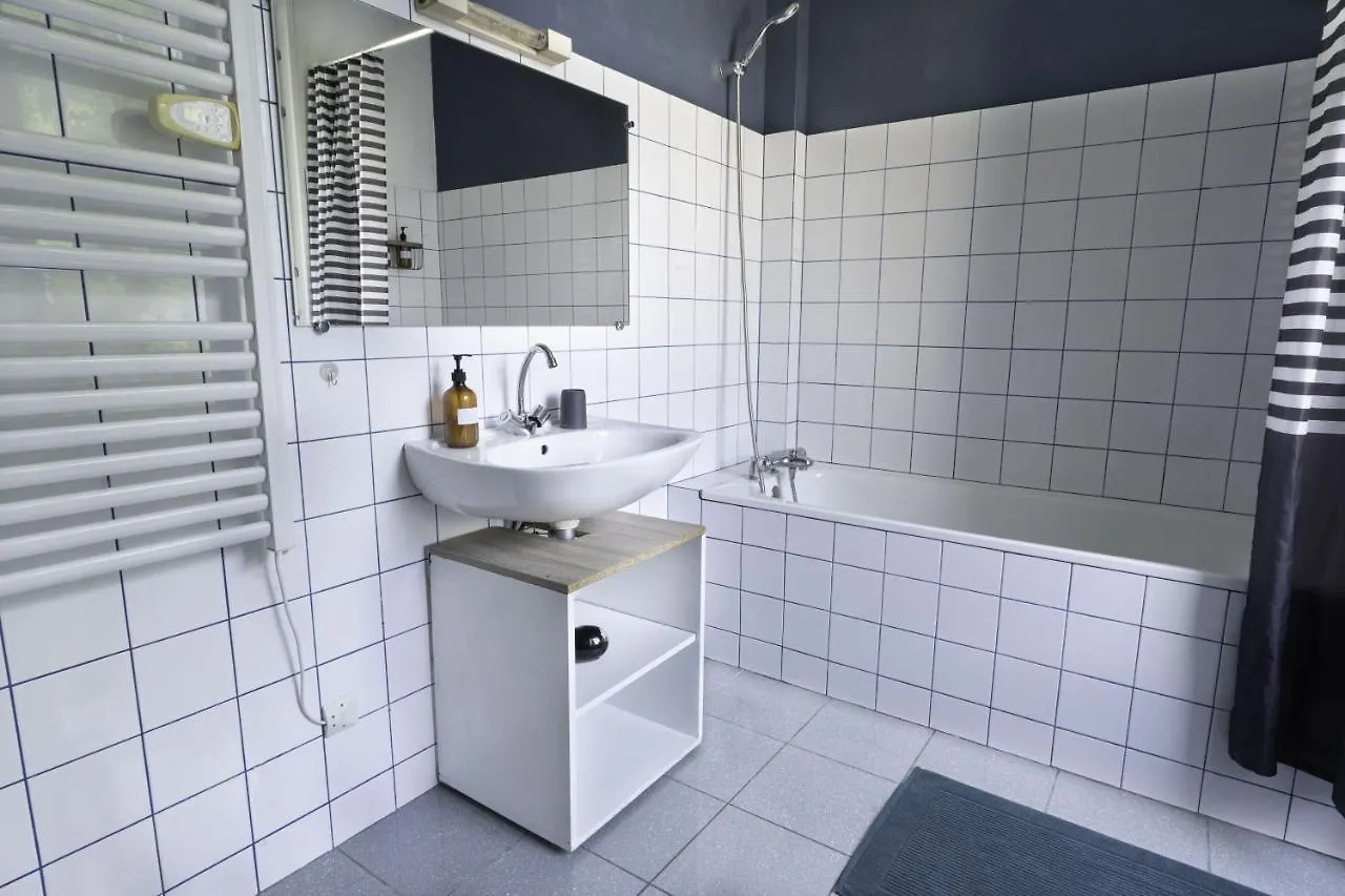 Appartement Centre-Ville ~ Wi-Fi ~ Netflix ~ T4 Le Gurval Guer